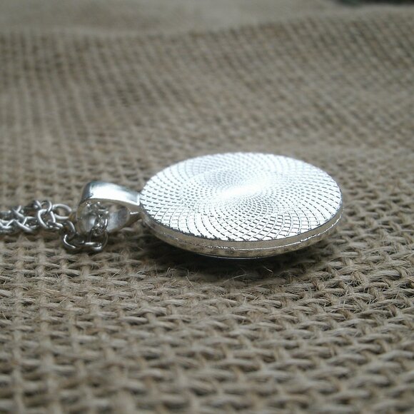 Egyptian Goddess Isis Glass Cabochon Pendant Necklace - Picture 9 of 13